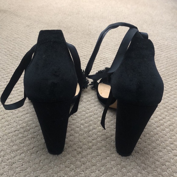 Heels - Picture 3 of 4